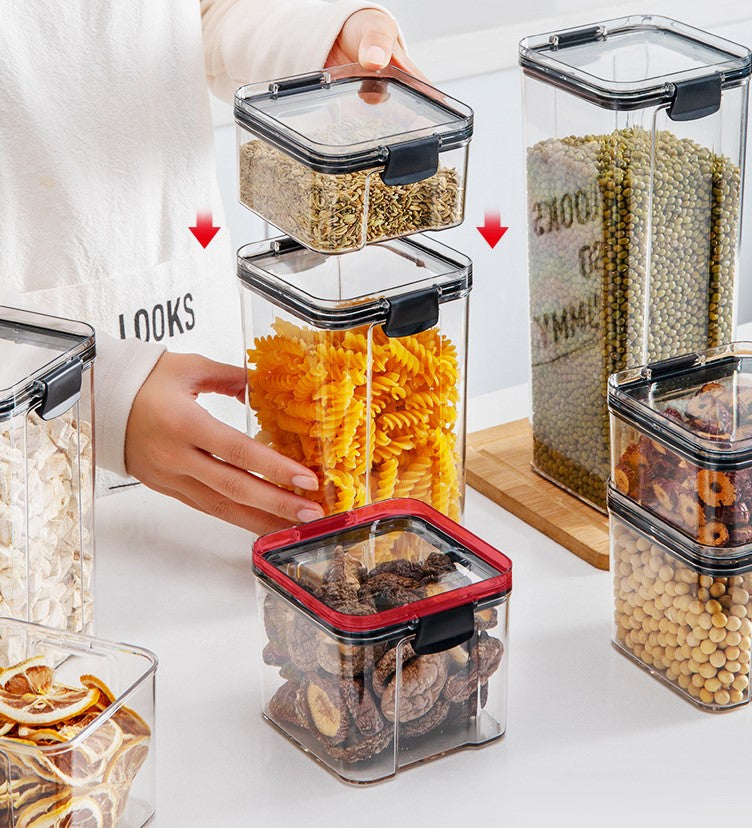 Food storage containers